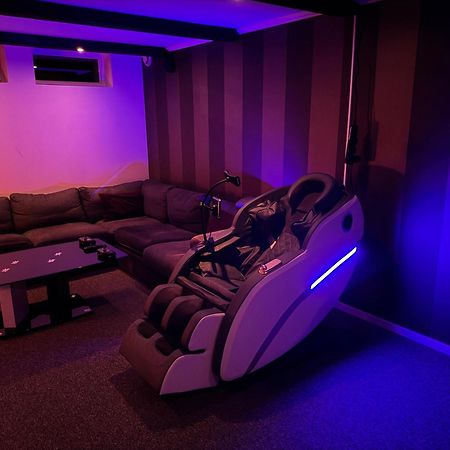 "Klippstigen" Villa For 10 Persons With Massage Chair, Sauna And Billiard Table Hultsfred Exterior foto