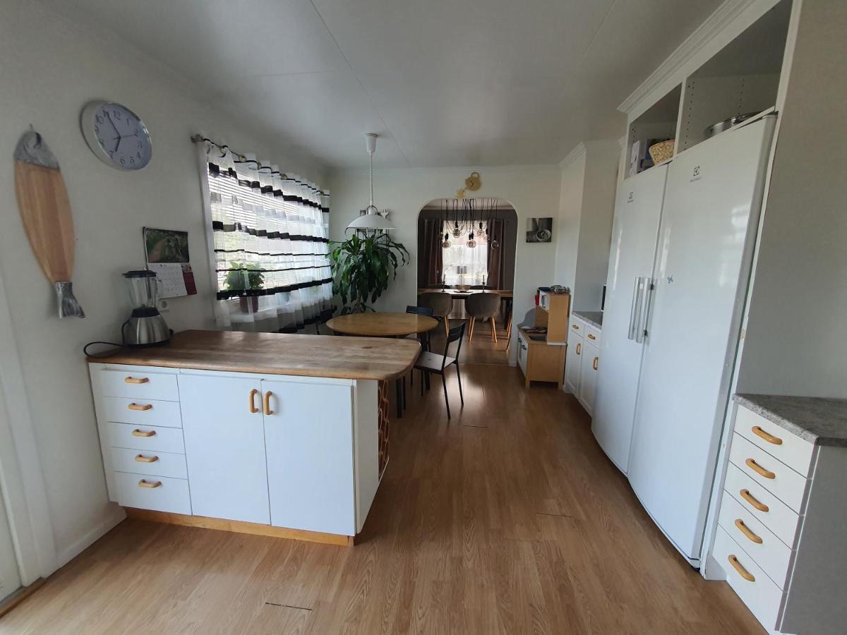 "Klippstigen" Villa For 10 Persons With Massage Chair, Sauna And Billiard Table Hultsfred Exterior foto